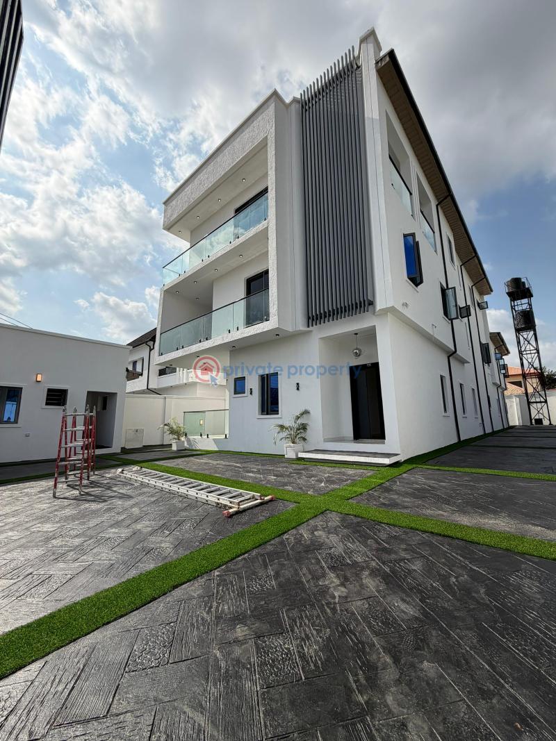 5 bedroom Detached Duplex For Sale Oluyole Estate Ibadan Oyo - 0