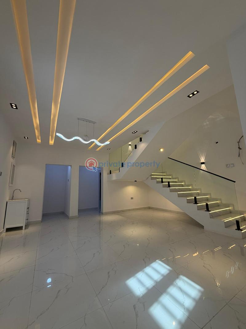 5 bedroom Detached Duplex For Sale Oluyole Estate Ibadan Oyo - 3