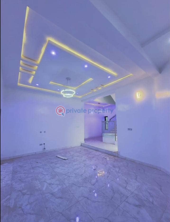 4 bedroom Detached Duplex For Sale Thinkers Corner By Northwest Filling Station And Close The Major Road Enugu Area  - 1