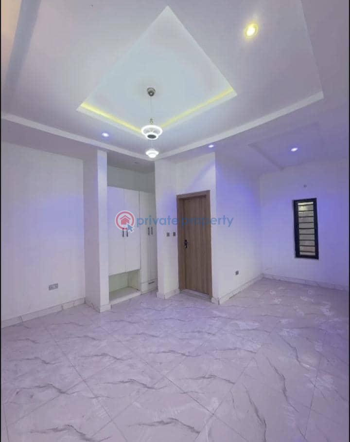 4 bedroom Detached Duplex For Sale Thinkers Corner By Northwest Filling Station And Close The Major Road Enugu Area  - 10