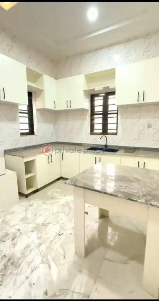 4 bedroom Detached Duplex For Sale Thinkers Corner By Northwest Filling Station And Close The Major Road Enugu Area  - 5