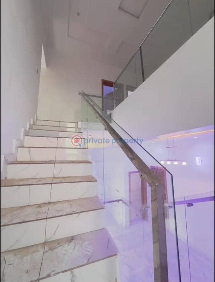 4 bedroom Detached Duplex For Sale Thinkers Corner By Northwest Filling Station And Close The Major Road Enugu Area  - 8
