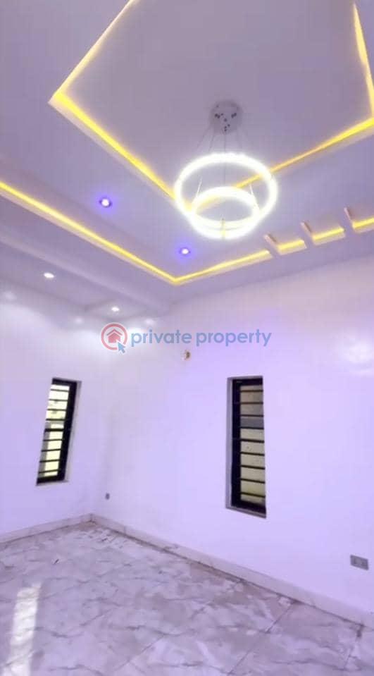 4 bedroom Detached Duplex For Sale Thinkers Corner By Northwest Filling Station And Close The Major Road Enugu Area  - 3