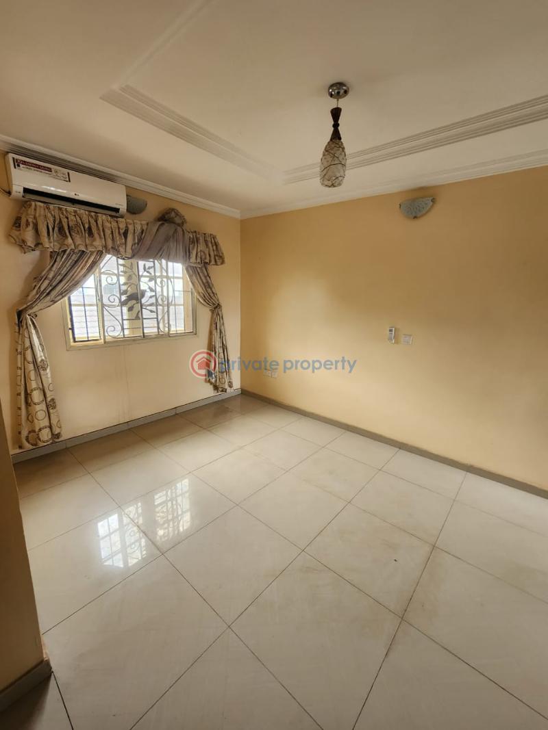 4 bedroom Detached Duplex For Rent Aerodrome Gra Samonda Ibadan Oyo - 5