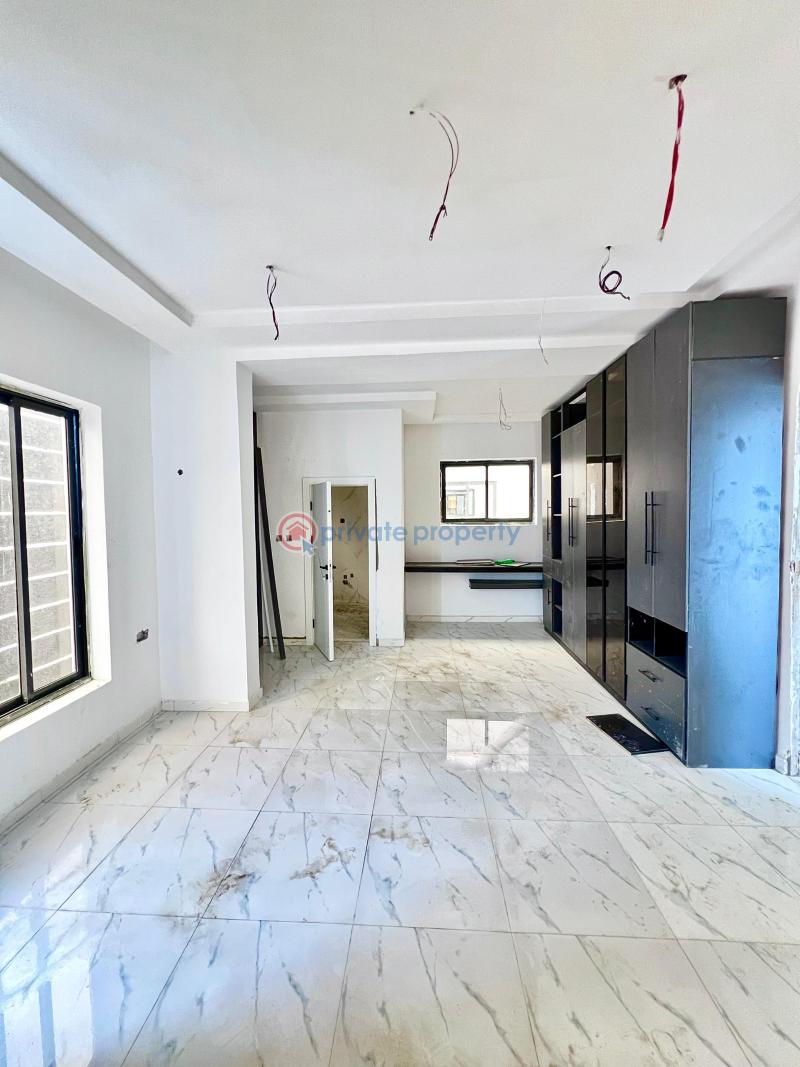 Self compound 4 bedroom semi-detached duplex with bq - 10 4 bedroom Semi detached Duplex For Sale Lekki Phase 1 Lagos - 10