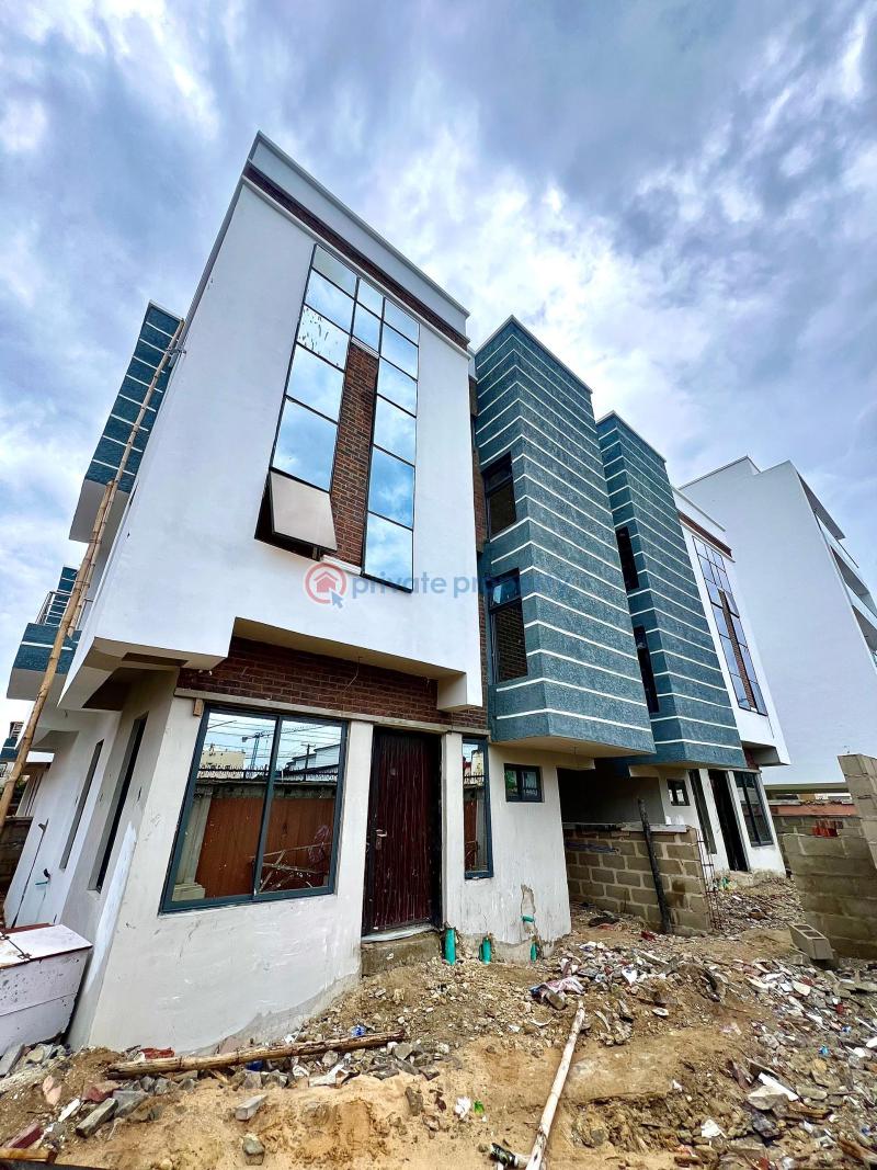 Self compound 4 bedroom semi-detached duplex with bq - 3 4 bedroom Semi detached Duplex For Sale Lekki Phase 1 Lagos - 3