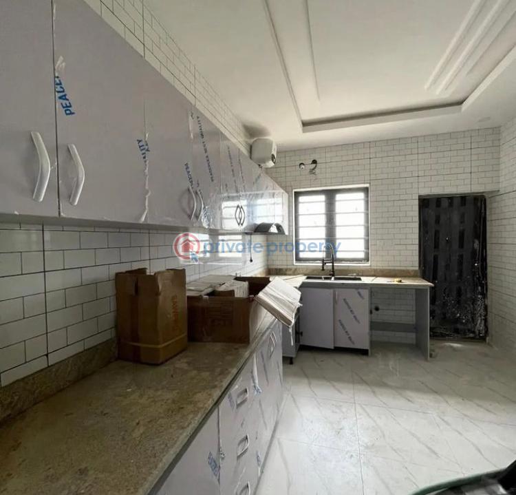 Self compound 6 bedroom terrace and bq - 7 6 bedroom Terraced Duplex For Sale Orchid Lekki Lagos - 7