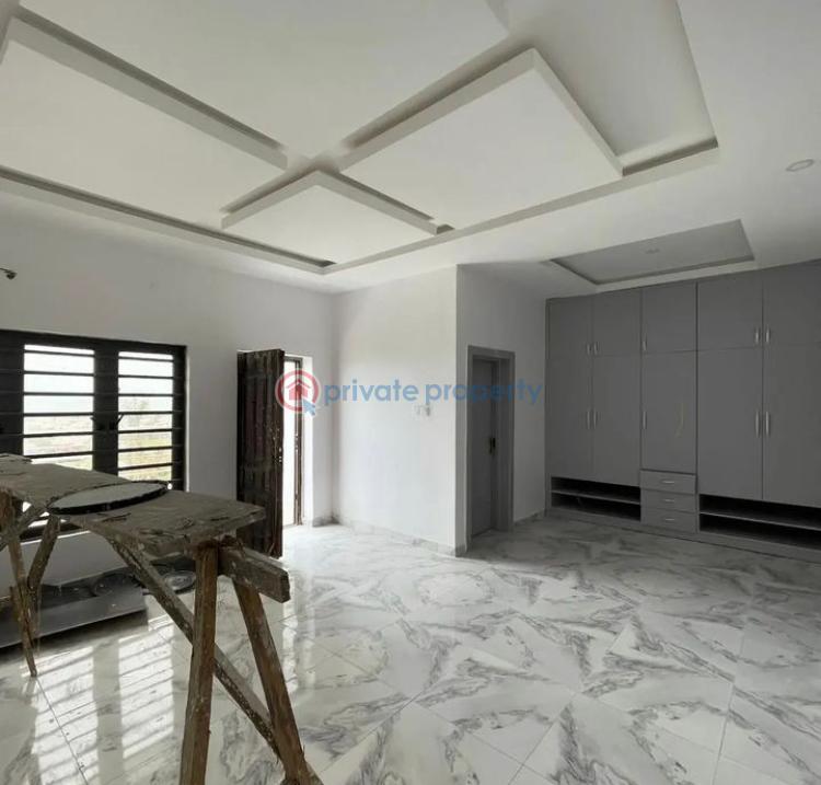 Self compound 6 bedroom terrace and bq - 5 6 bedroom Terraced Duplex For Sale Orchid Lekki Lagos - 5