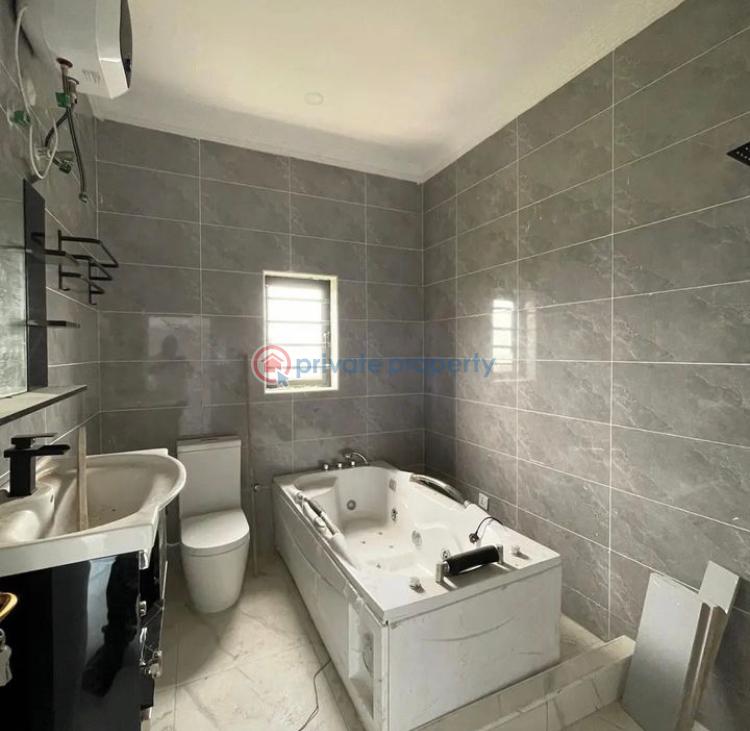 Self compound 6 bedroom terrace and bq - 9 6 bedroom Terraced Duplex For Sale Orchid Lekki Lagos - 9