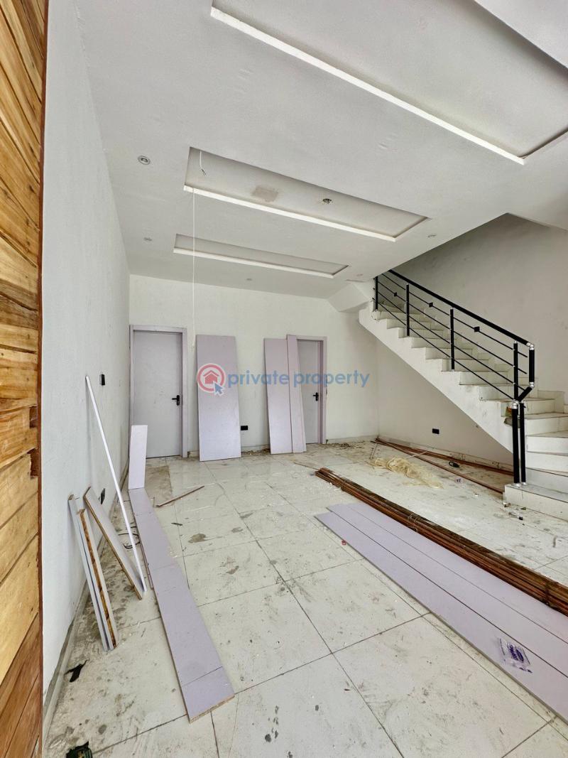4 bedroom Semi detached Duplex For Sale Ikota Estate Ikota Lekki Lagos - 3