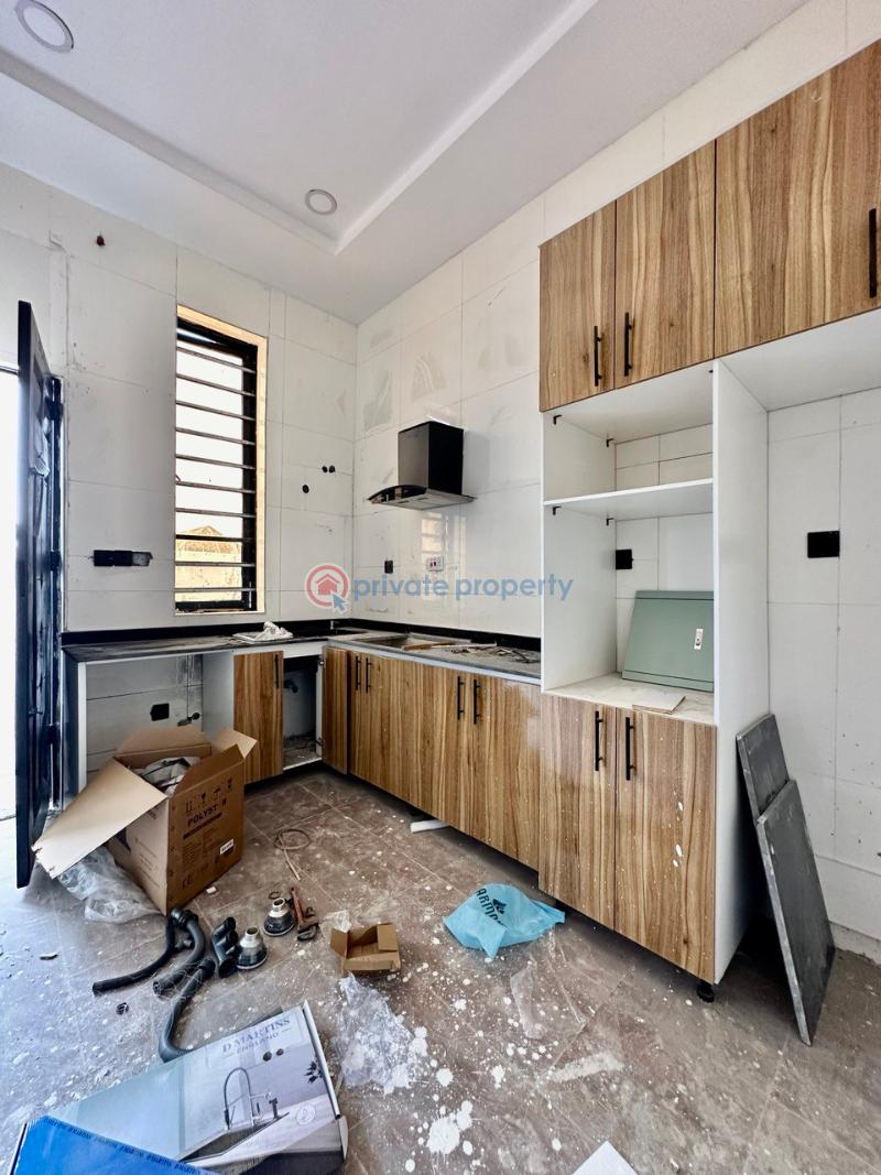 4 bedroom Semi detached Duplex For Sale Ikota Estate Ikota Lekki Lagos - 5
