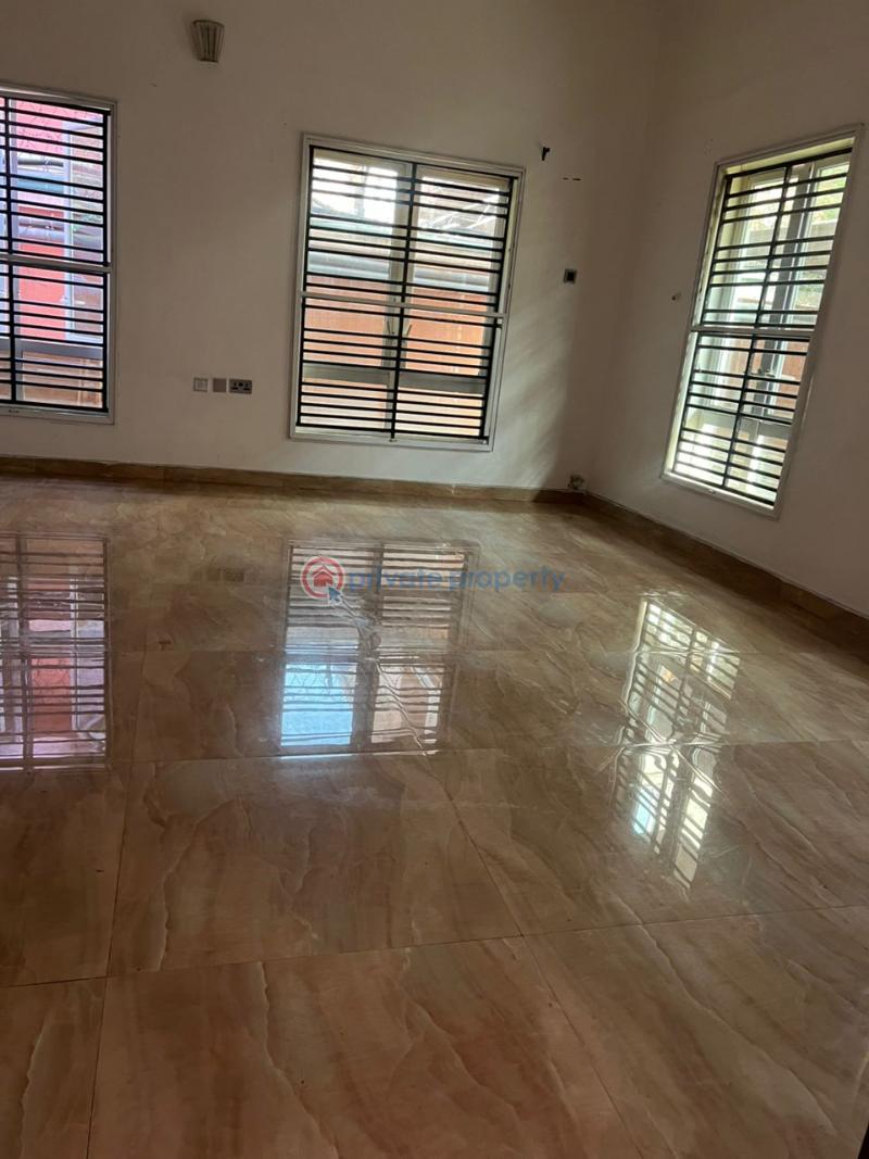 1 bedroom Self Contain For Rent Ologolo Lekki Lagos - 4