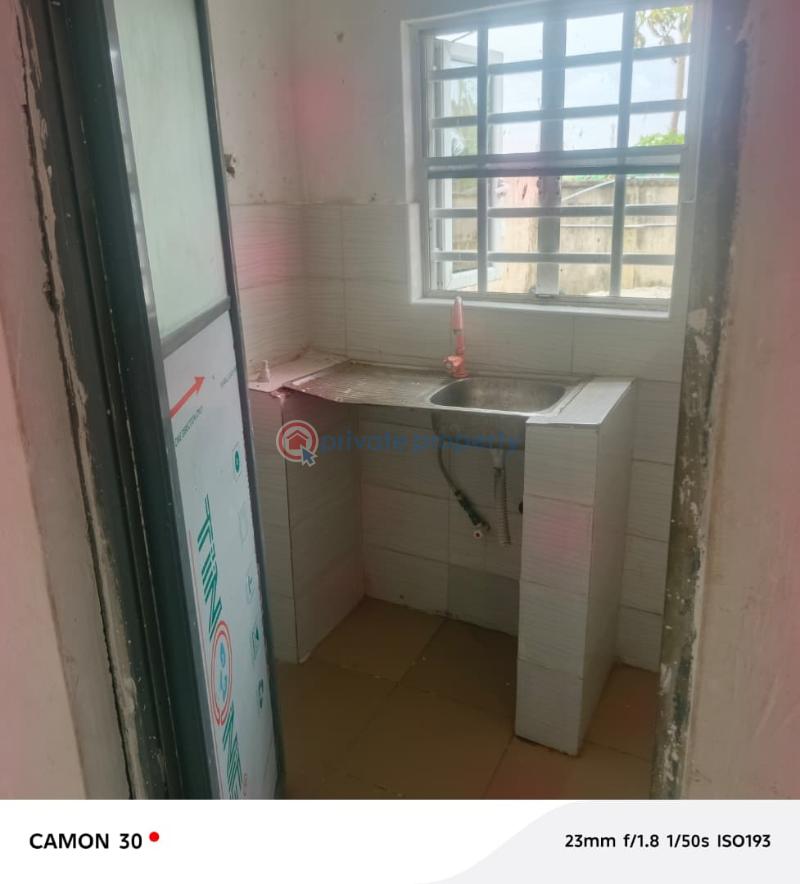 Self Contain For Rent Orchid Road Lafiaja Community Lekki Lagos - 1