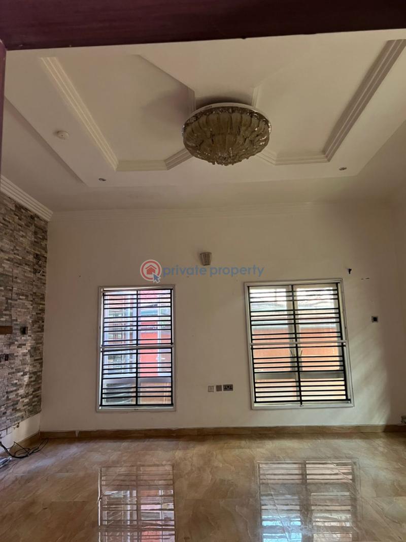 1 bedroom Self Contain For Rent Ologolo Lekki Lagos - 5