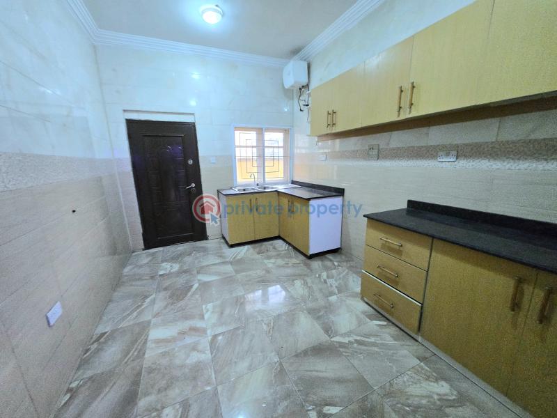 Self service 2 bedroom apartment - 4 2 bedroom Block Of Flats For Rent Lekki Phase 1 Lagos - 4