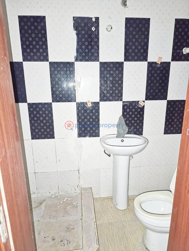 Self service 3 bedroom apartment - 5 3 bedroom Flat & Apartment For Rent Osapa Lekki Lagos - 5