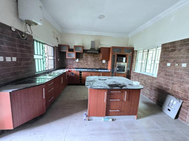 Self service 3 bedroom apartment with a room staff quarter - 3 3 bedroom Flat & Apartment For Rent Lekki Phase 1 Lagos - 3