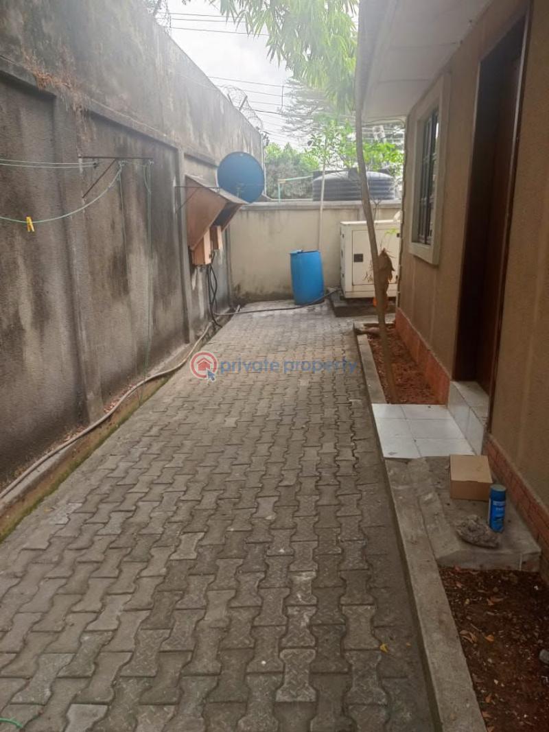 Self service 4bedroom detached duplex with bq at lekki phase 1 - 1 4 bedroom Detached Duplex For Rent Off Admiralty Way Lekki Phase 1 Lagos - 1