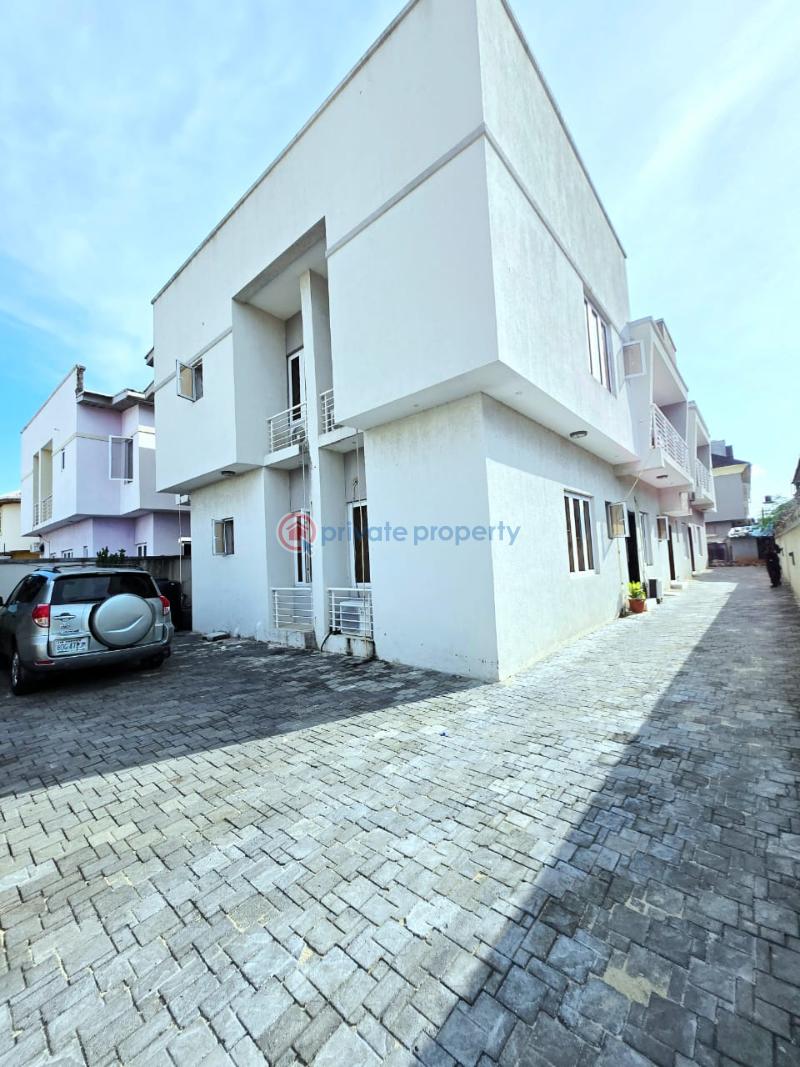 3 bedroom Flat & Apartment For Rent Lekki Right Lekki Phase 1 Lagos - 0