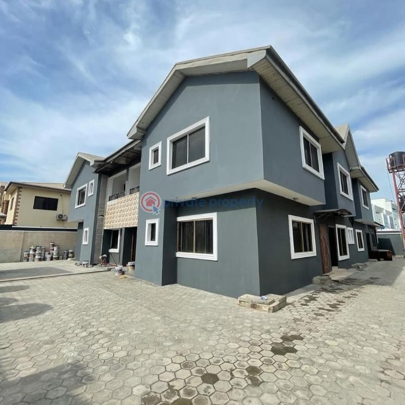 3 bedroom Flat & Apartment For Rent Ologolo Lekki Lagos - 0