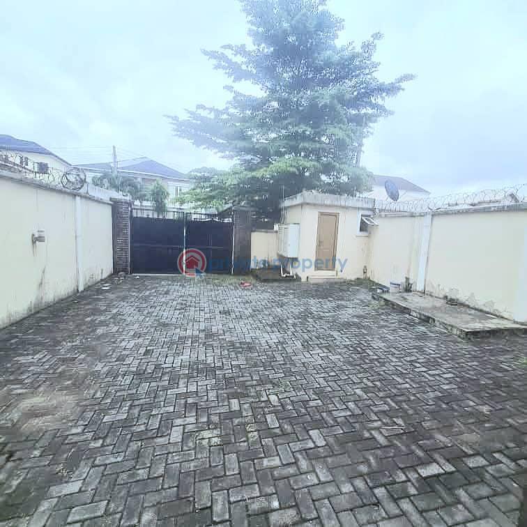Self serviced 5-bedroom semi-detached duplex with bq - 11 5 bedroom Semi detached Duplex For Rent Idado Lekki Lagos - 11