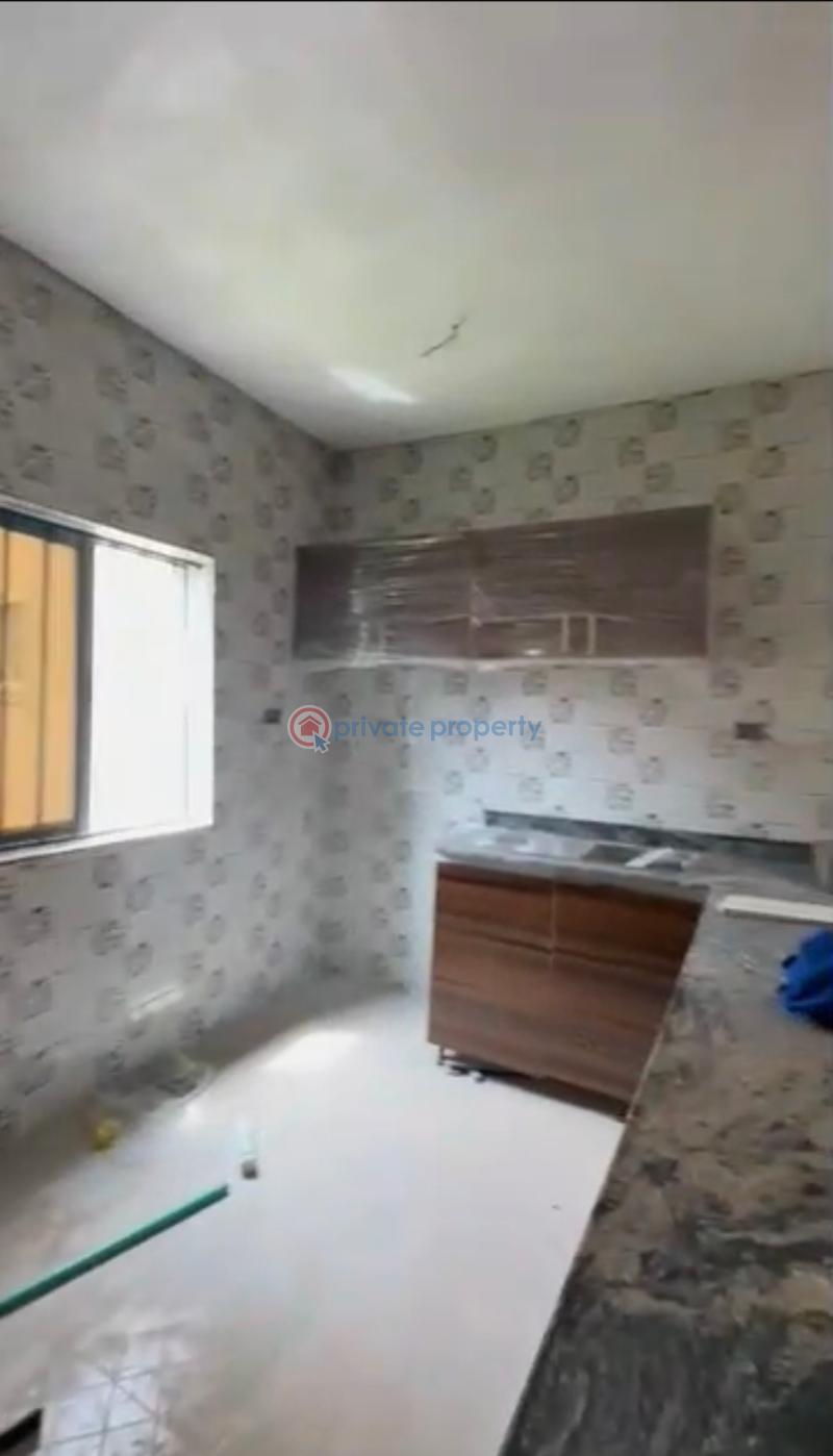 *☑️☑️semi brief.* a newly built and spacious 3bedroom apartment, upstairs with all rooms en-suite, guest toilet, pop, scre - 2 3 bedroom Block Of Flats For Rent Shomolu Lagos - 2