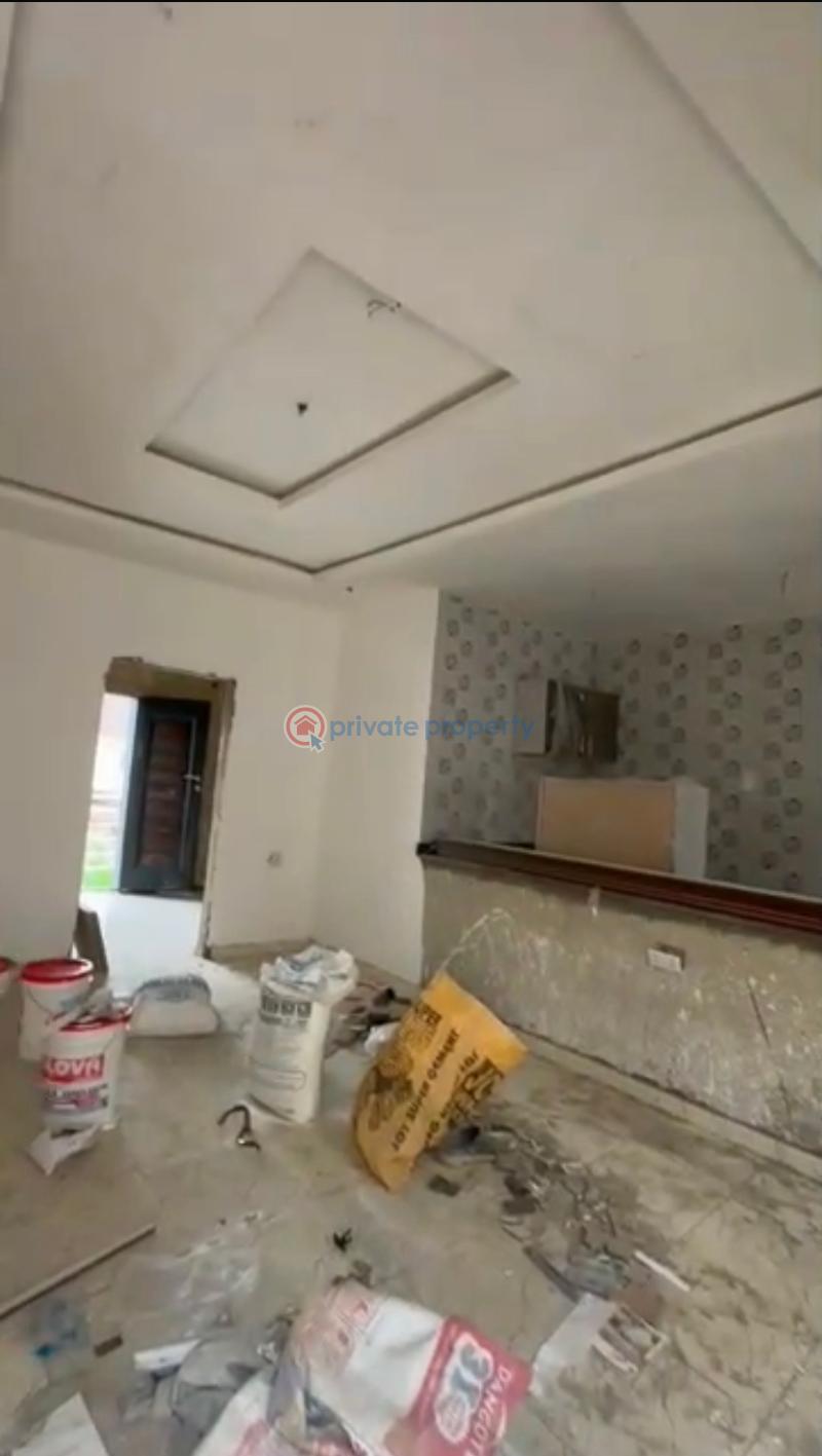 *☑️☑️semi brief.* a newly built and standard 2bedroom apartment, upstairs with all rooms en-suite, guest toilet, pop, scre - 2 2 bedroom Block Of Flats For Rent Shomolu Lagos - 2