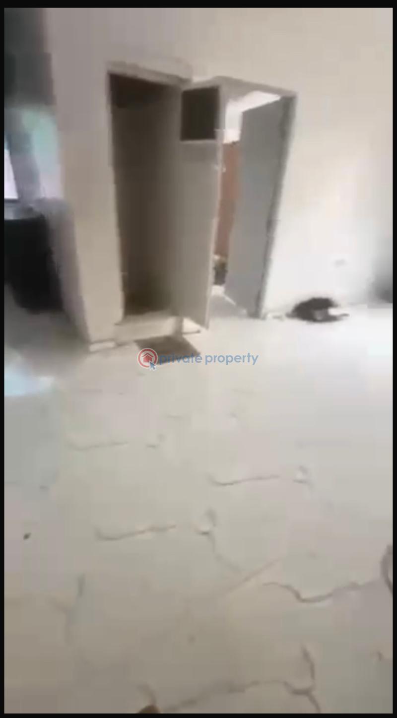 1 bedroom Mini Flat For Rent Jibowu Yaba Lagos - 1