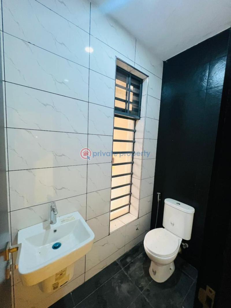 3 bedroom Detached Duplex For Sale Carlton Gate Estate Akobo Ibadan Oyo - 4