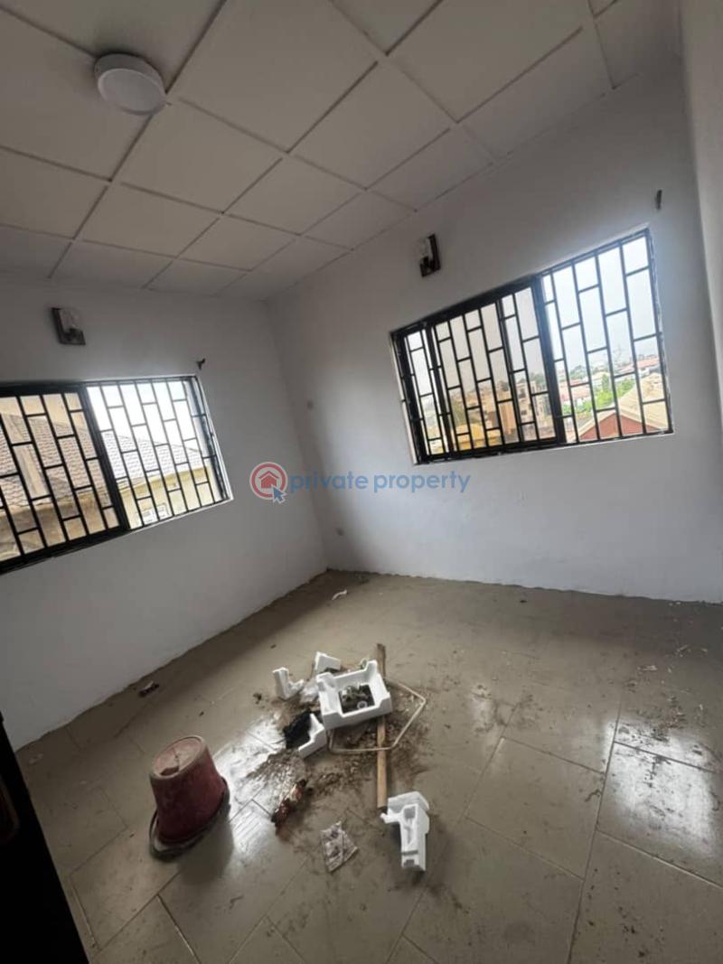 House For Rent At Golden/green Gate Estate, Oluyole Estate, Ibadan Ibadan Oyo - 2