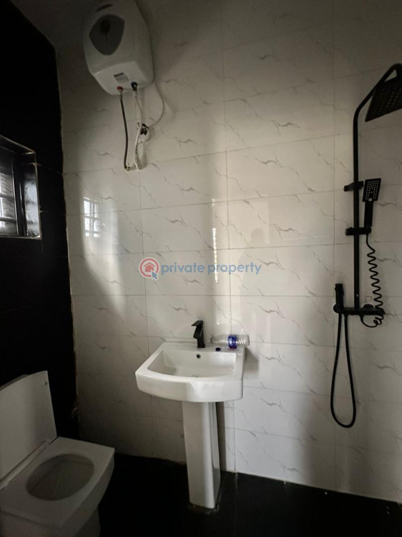 4 bedroom Detached Duplex For Sale Engr Lere Adigun Gra Basorun Ibadan Oyo - 12