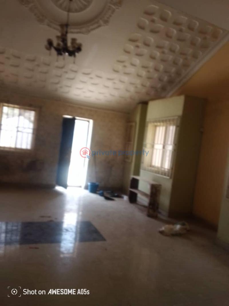 House For Rent Aerodrome Gra Samonda Ibadan. Ibadan Oyo - 2