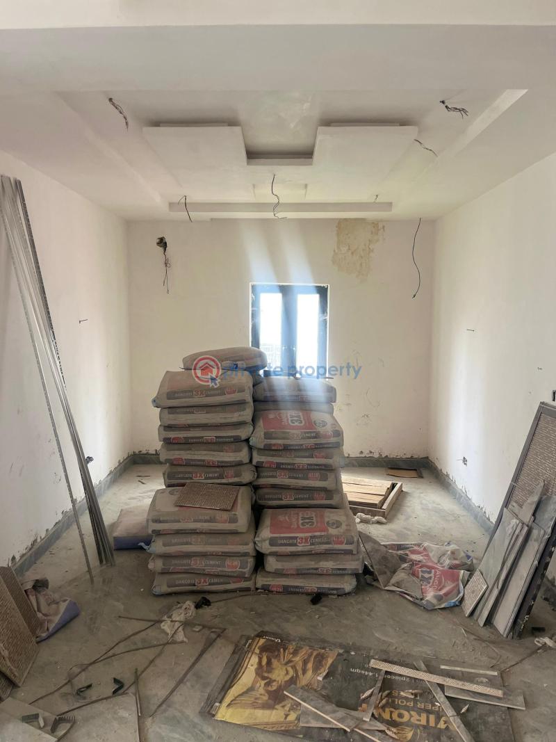 4 bedroom Semi detached Duplex For Sale Bellham Estate Karsana Abuja Phase 3  - 2