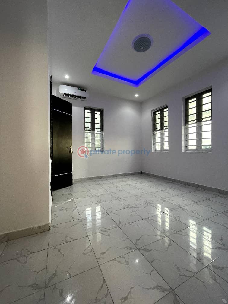1 bedroom Mini Flat For Rent New Road Lekki Phase 2 Lagos - 5