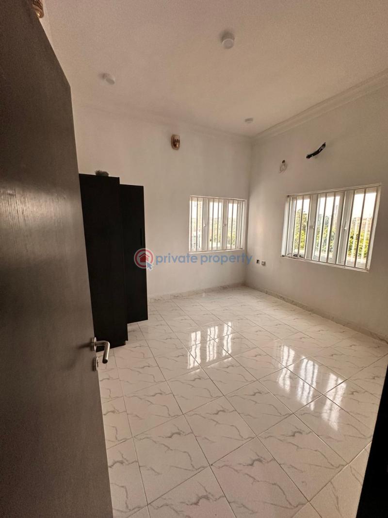 3 bedroom Block Of Flats For Sale Treasure Park Shimawa (golf And Estate) Magboro Lagos Extension Ogun - 1