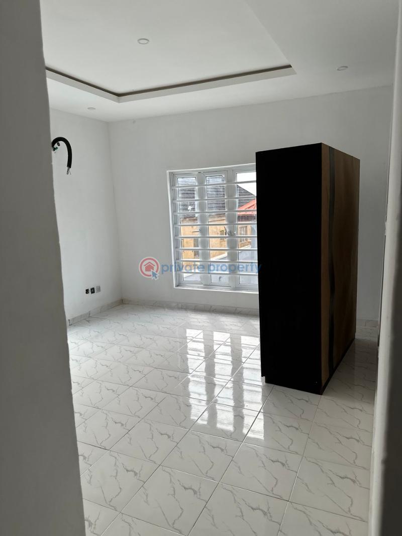 3 bedroom Block Of Flats For Sale Treasure Park Shimawa (golf And Estate) Magboro Lagos Extension Ogun - 3