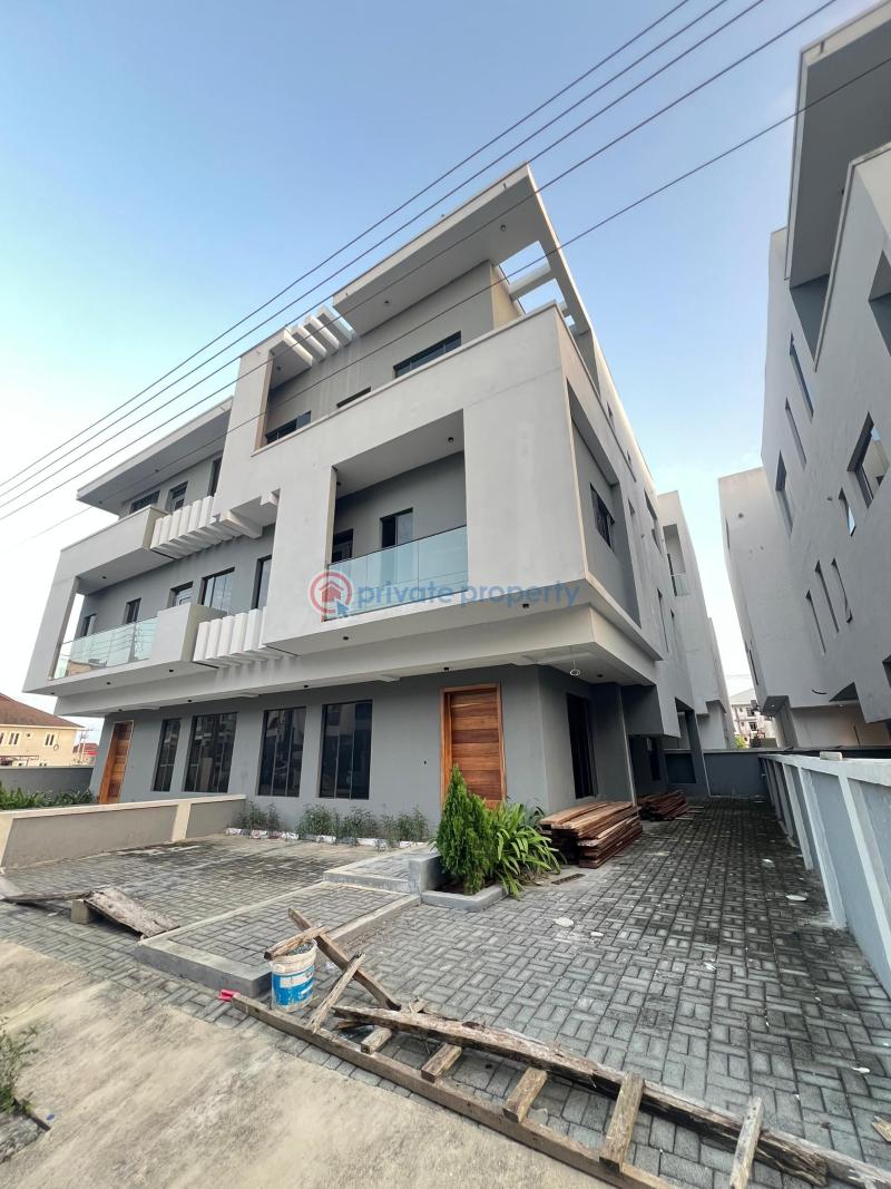 4 bedroom House For Sale Estate Osapa Lekki Lagos - 0