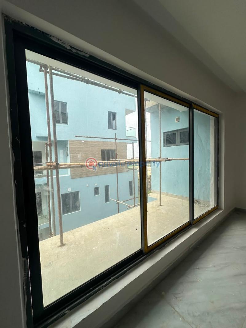 4 bedroom Shared Apartment For Sale Lekki Phase 1 Lagos - 1