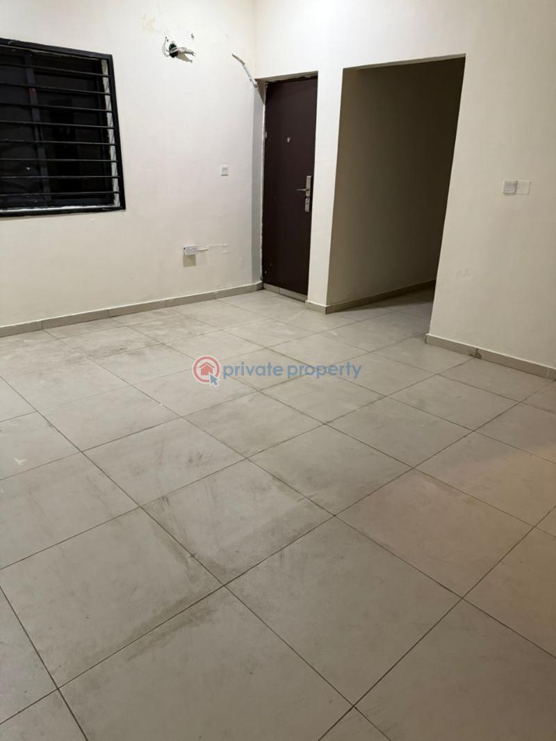 Semi master bedroom - 4 1 bedroom Shared Apartment For Rent Ikate Elegushi Lekki Lagos - 4