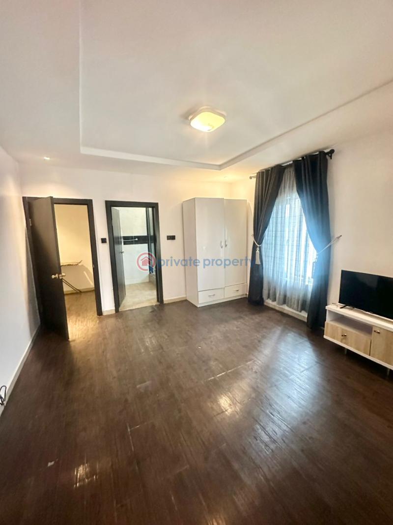 1 bedroom Shared Apartment For Rent Osapa London Lekki Lagos - 1