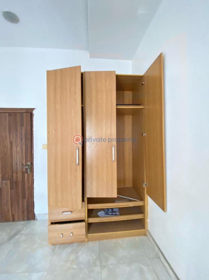 Semi with fitted kitchen   🌎location osape lekki - 5 1 bedroom Shared Apartment For Rent Nice Estate Osapa Lekki Lagos - 5