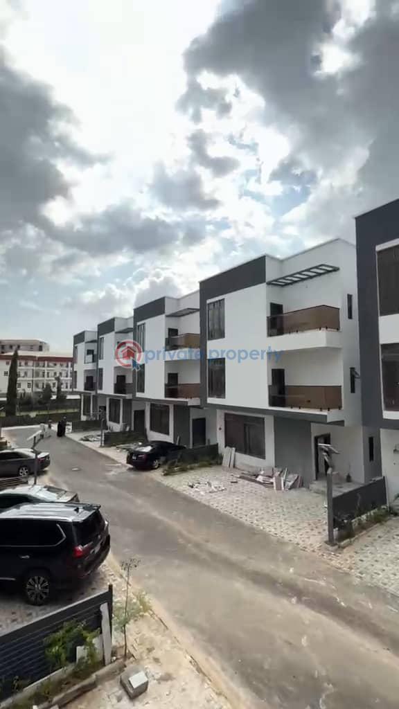 5 bedroom Duplex For Sale Mabuchi Abuja Phase 2  - 5