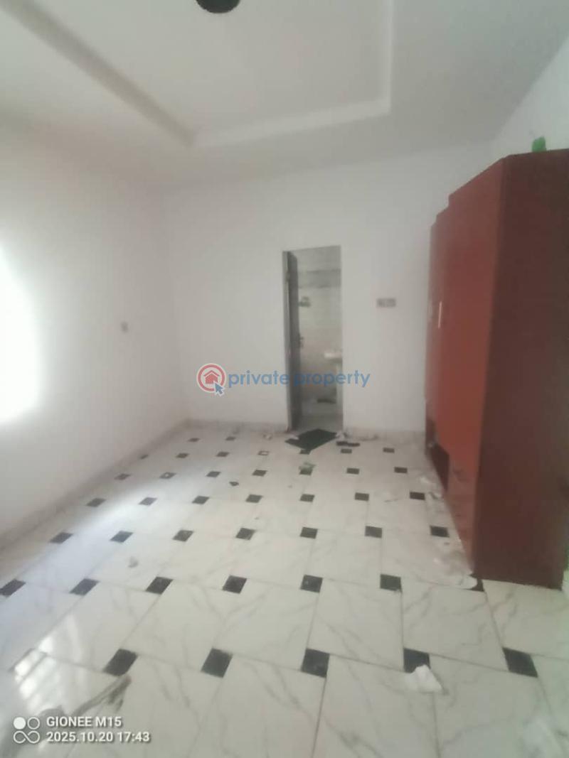 2 bedroom Block Of Flats For Rent Osapa London Lekki Lagos - 6