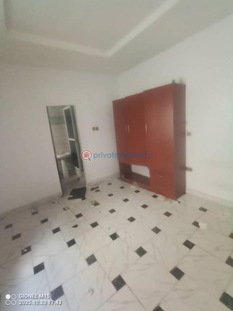 2 bedroom Block Of Flats For Rent Osapa London Lekki Lagos - 2