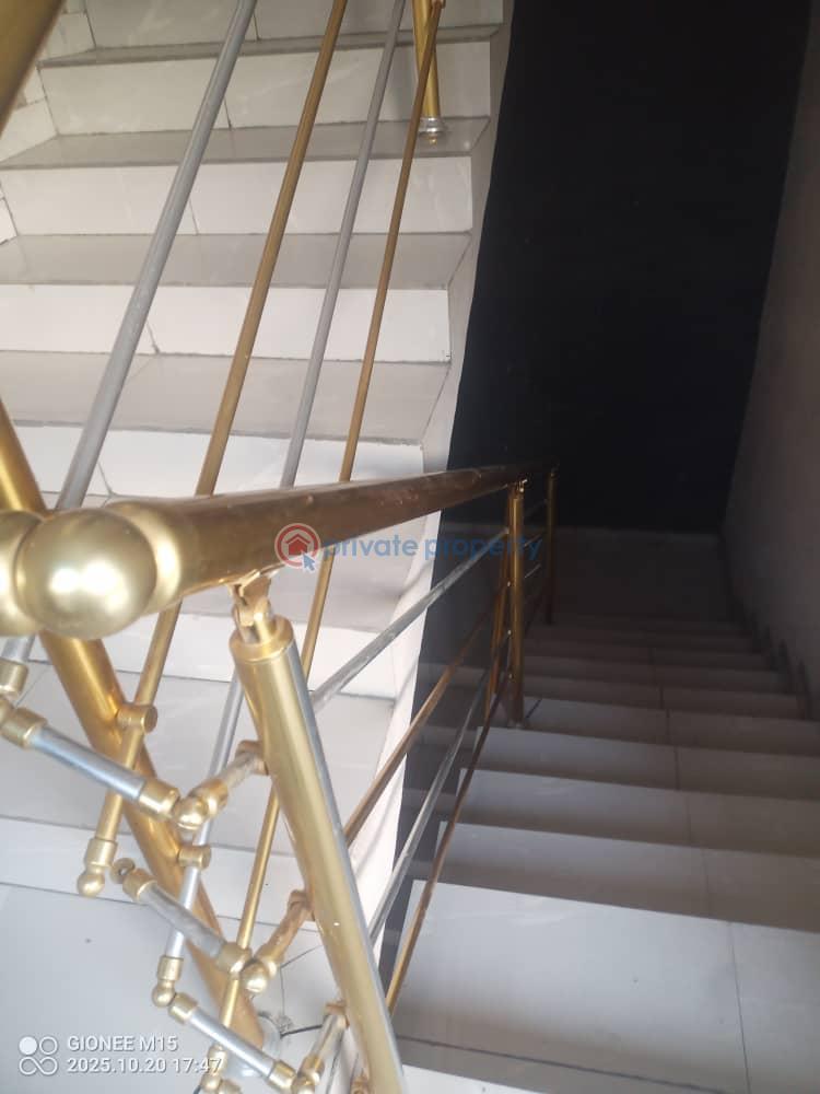 2 bedroom Block Of Flats For Rent Osapa London Lekki Lagos - 5