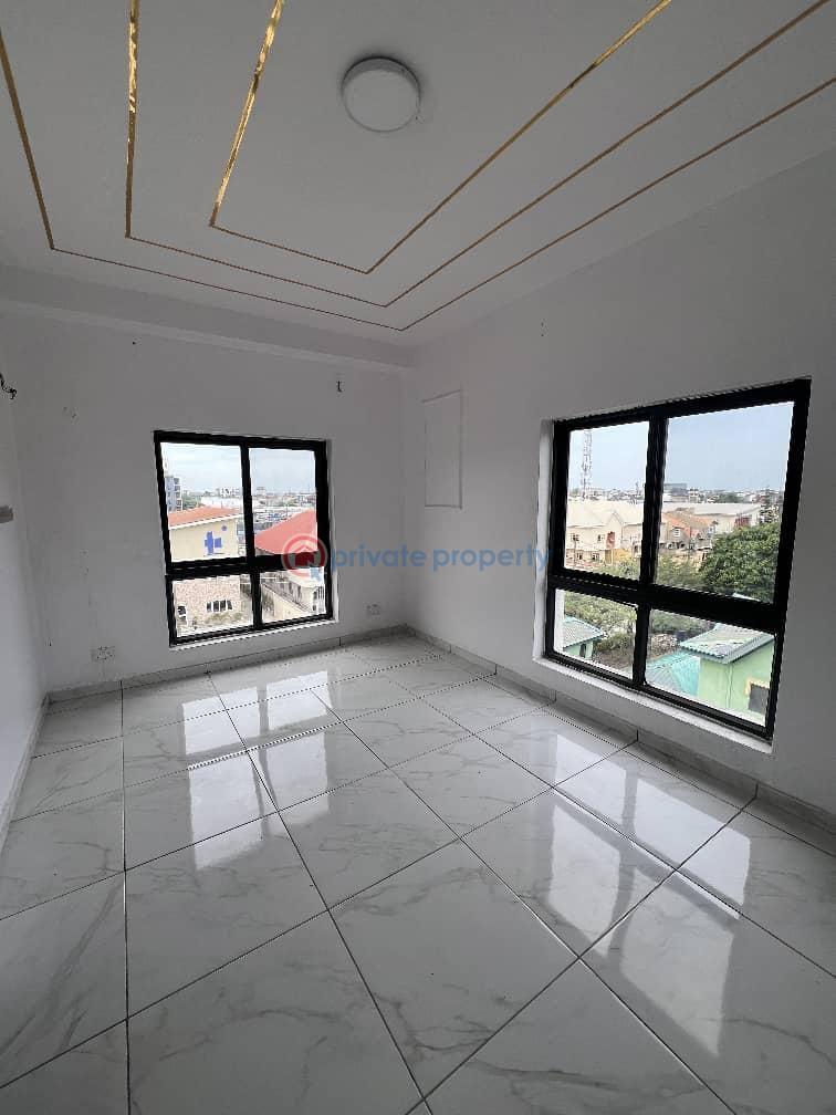 Service 3 bedroom flat with elevator, gym and pool in lekki phase one - 2 3 bedroom Block Of Flats For Rent Lekki Phase One Lekki Phase 1 Lagos - 2