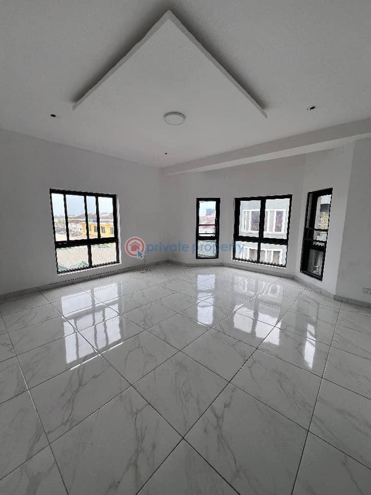 Service 3 bedroom flat with elevator, gym and pool in lekki phase one - 1 3 bedroom Block Of Flats For Rent Lekki Phase One Lekki Phase 1 Lagos - 1