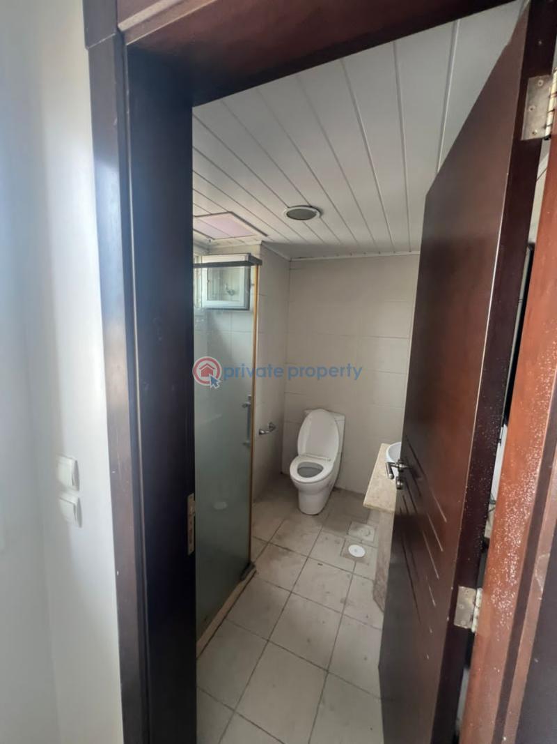 3 bedroom Block Of Flats For Rent Gerard Road Old Ikoyi Lagos. Gerard Road Ikoyi Lagos - 3