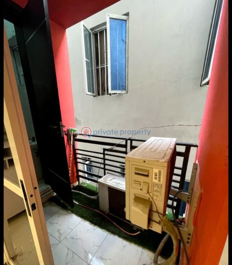 Room or Boys Quarter For Rent Alpha Beach Road Lekki Phase 1 Lagos - 6