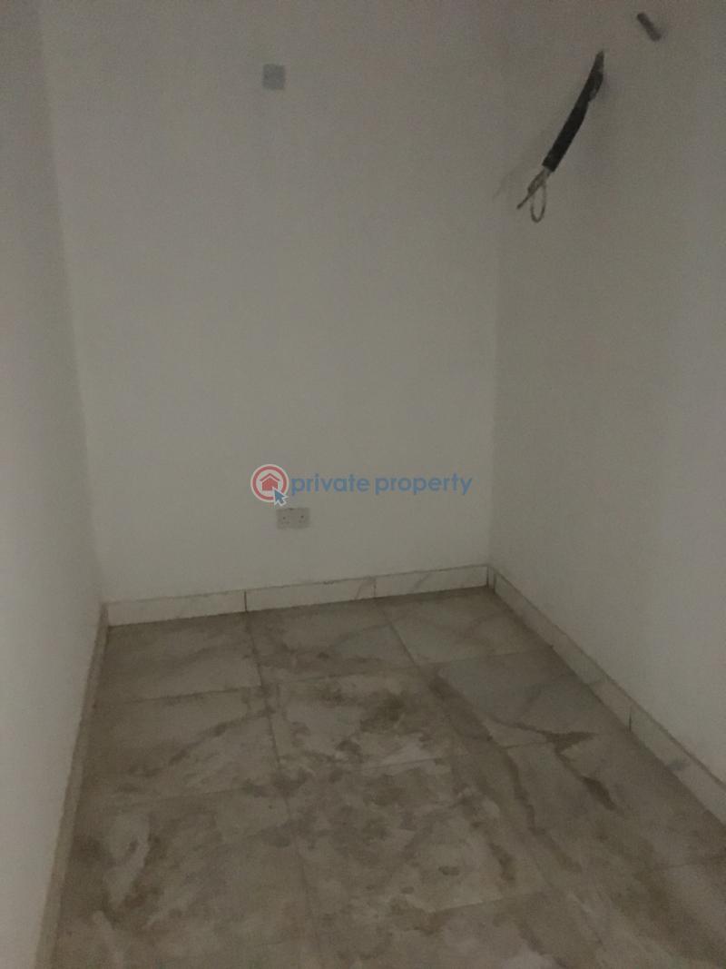 Shop For Rent Computer Village Ikeja  Lagos - 1
